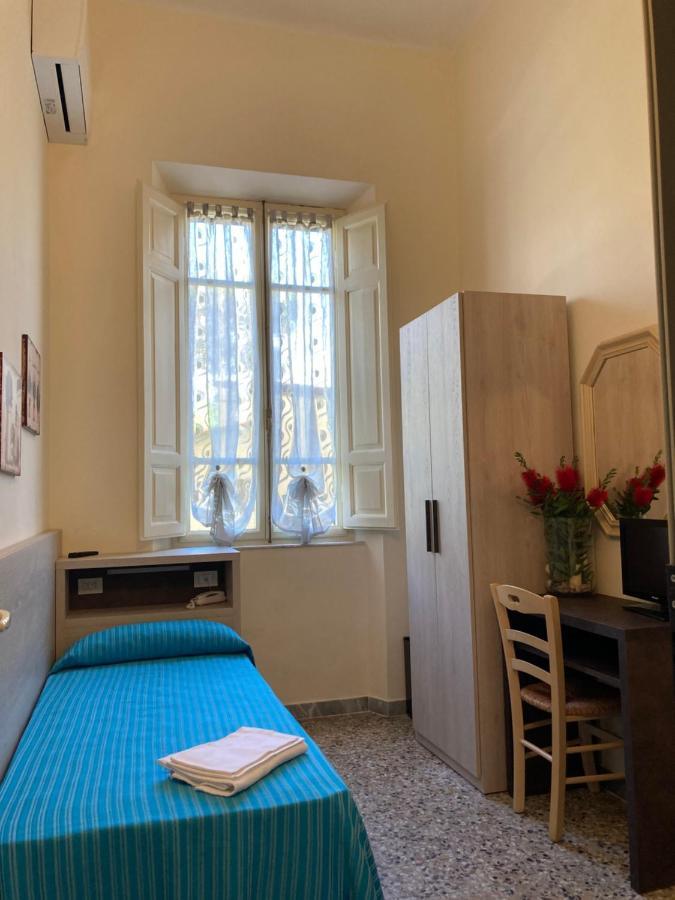 Hotel Verdesolemare Marina di Pietrasanta Ngoại thất bức ảnh