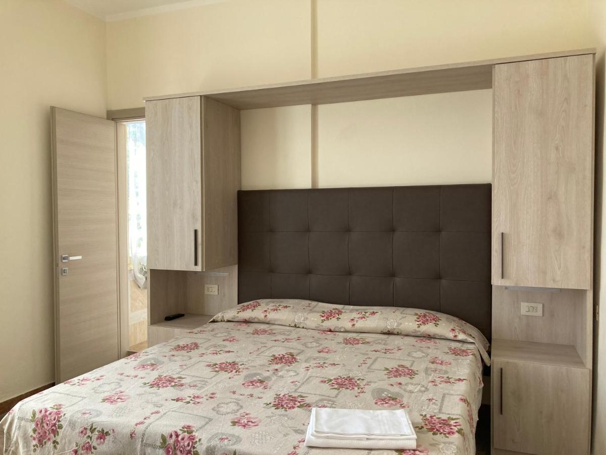 Hotel Verdesolemare Marina di Pietrasanta Ngoại thất bức ảnh