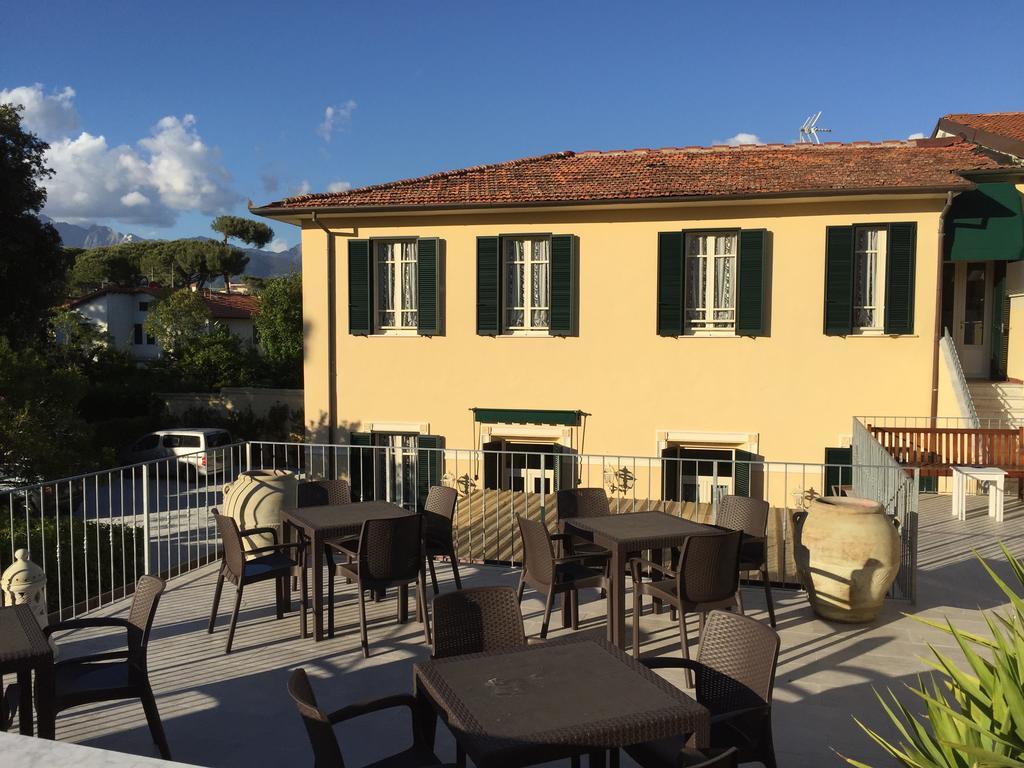 Hotel Verdesolemare Marina di Pietrasanta Ngoại thất bức ảnh