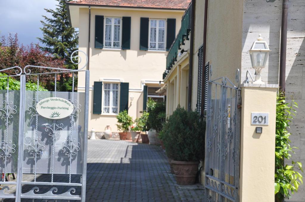 Hotel Verdesolemare Marina di Pietrasanta Ngoại thất bức ảnh