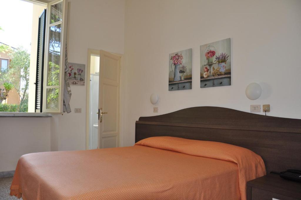 Hotel Verdesolemare Marina di Pietrasanta Ngoại thất bức ảnh